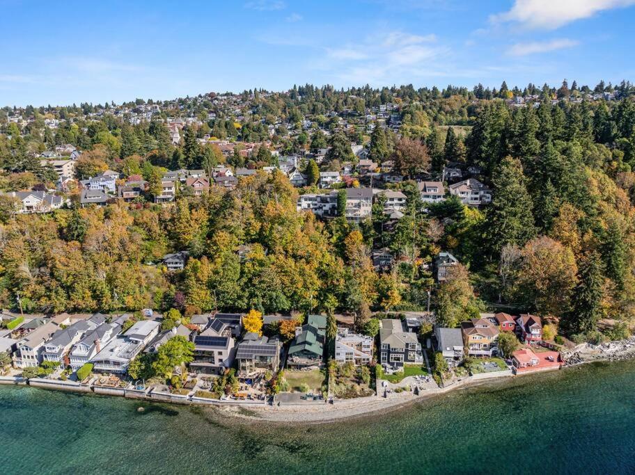 Wander West Seattle